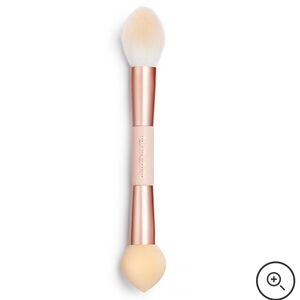 Makeup Revolution Bake & Finish Brush